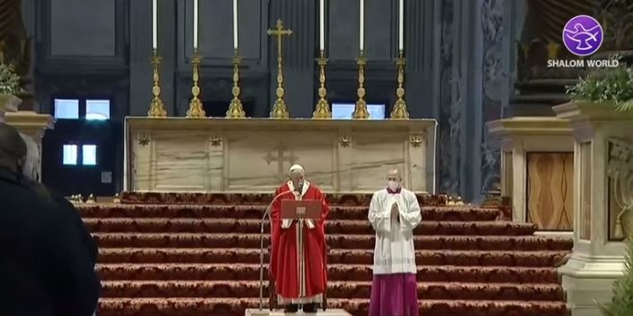 Католическият свят днес посреща Палмова неделя деня в който